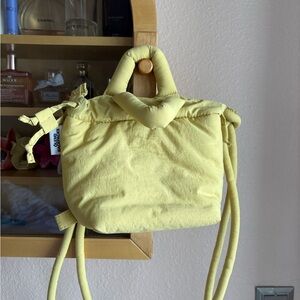 Olend lime crossbody